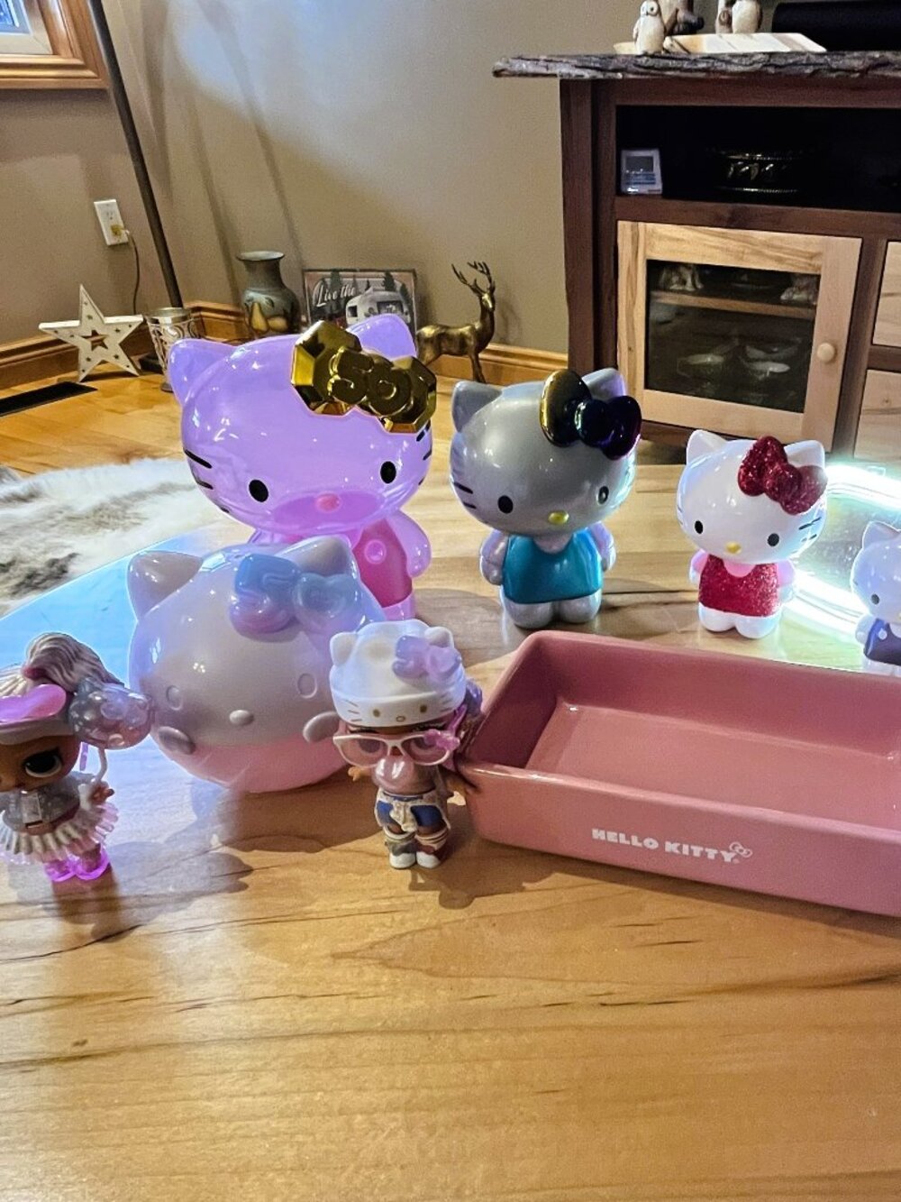 11 pc Set Hello Kitty 50th Anniversary set Nesting Light L.O.L. figures & more
